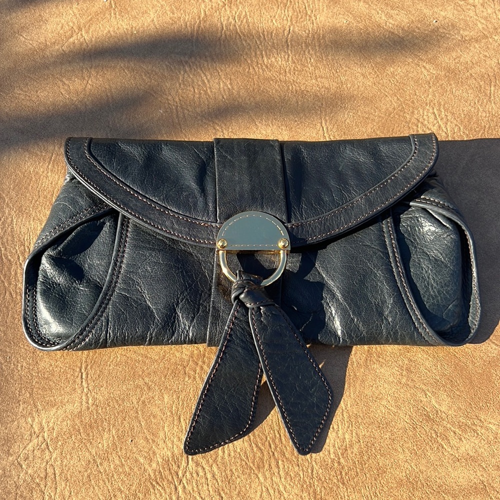 Steven leather dark gray/blk w/gold color clasp clutch